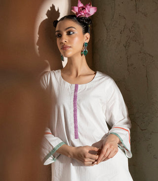 White Lawn kurta