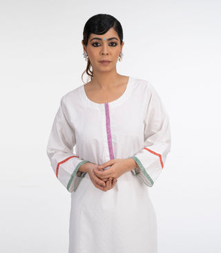 White Lawn kurta